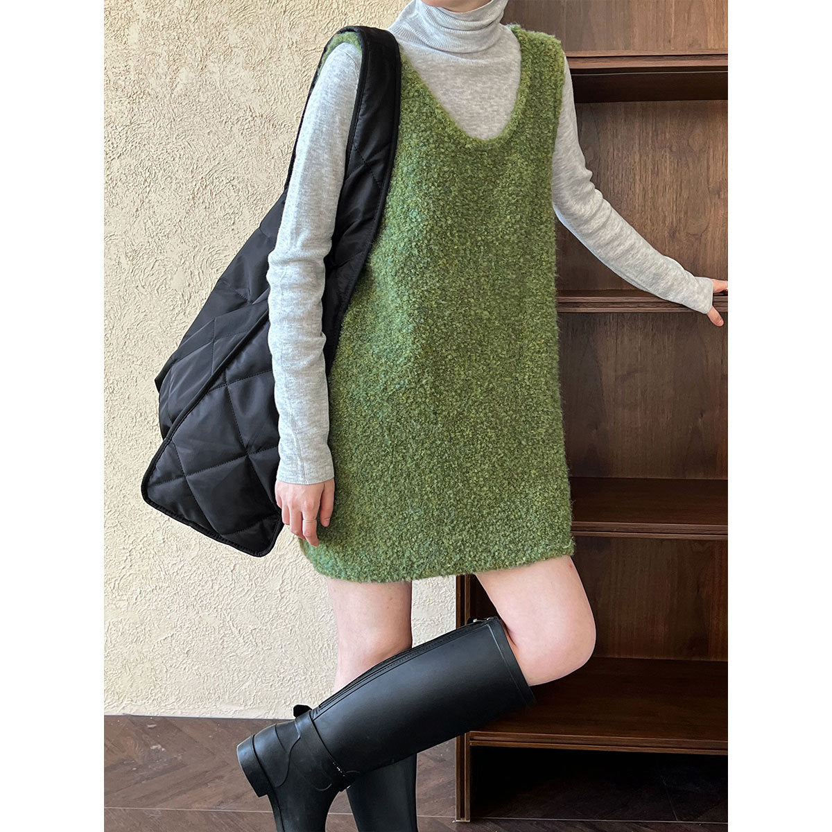 U-neck Loose Slimming Layered Wool Knit Sweater Dress