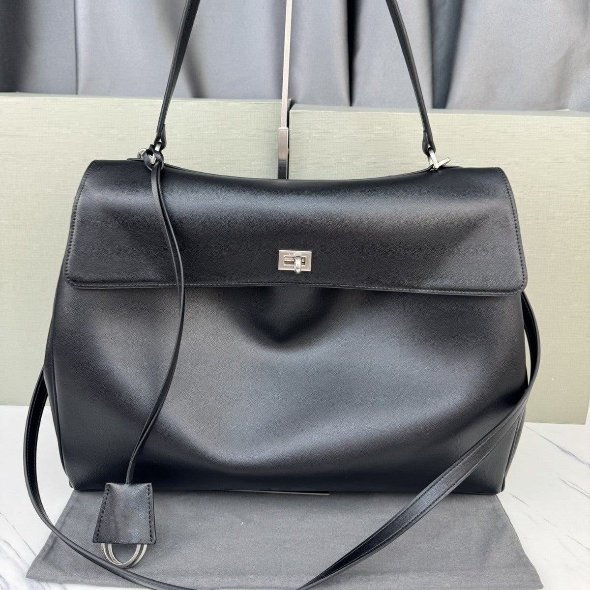 Handbag armpit bag