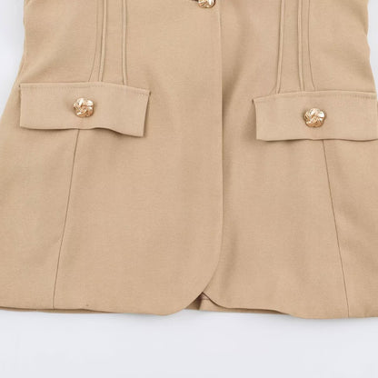 Collar and waist cinching jacket