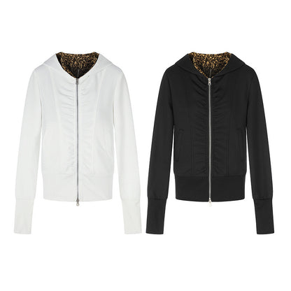 White pleated zipper hooded jacket