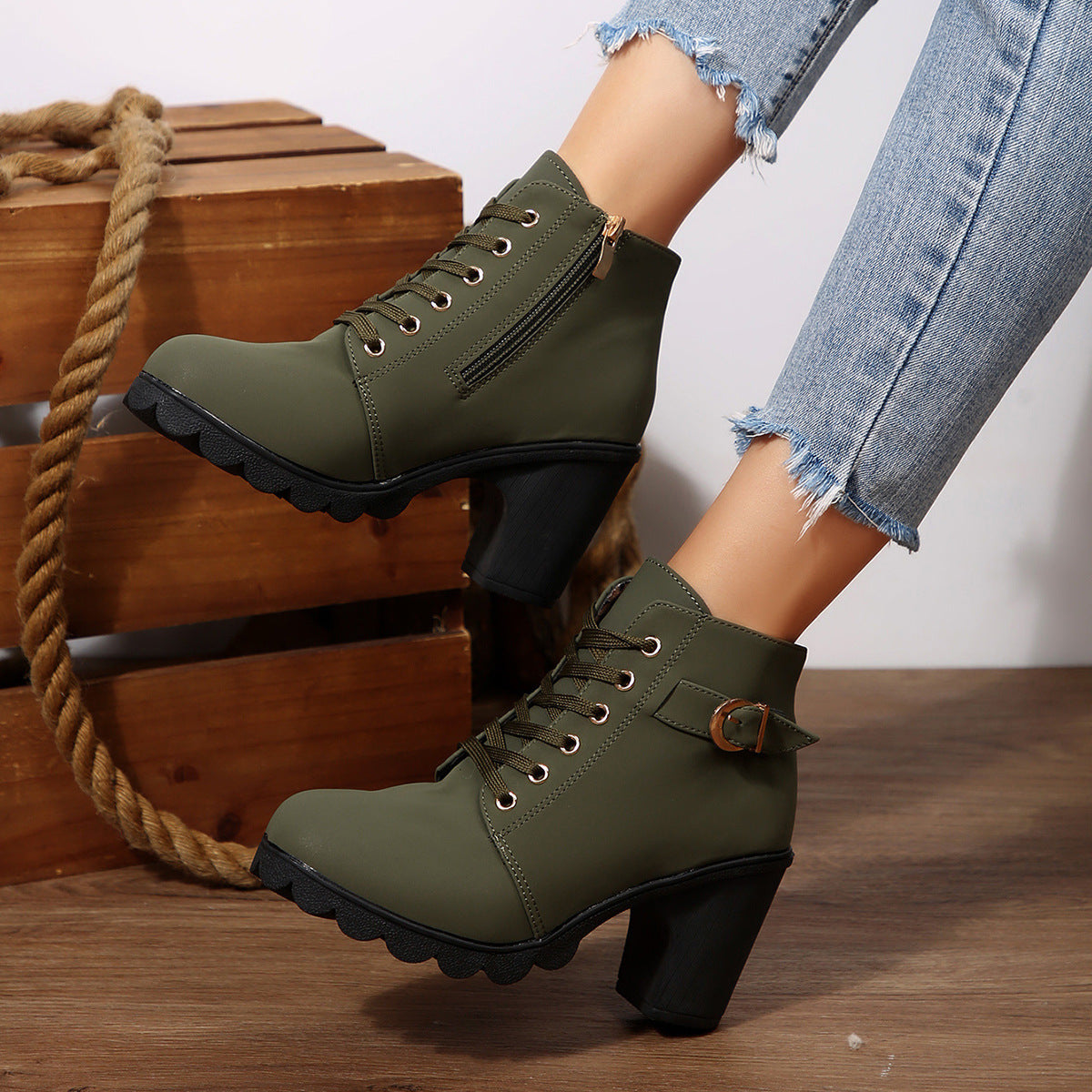 Chunky Heel Women's Leather Boots Low Cuff Round Toe High Heel Lace-Up Style with Heightening and Slimming Effect
