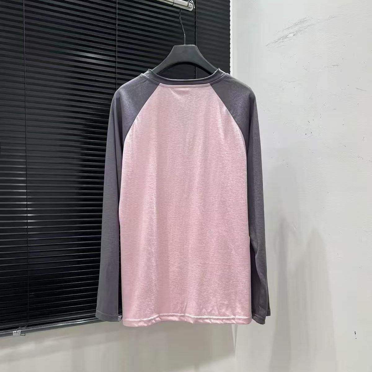 Color Block Splicing Long Sleeve Round Neck Women's T-Shirt