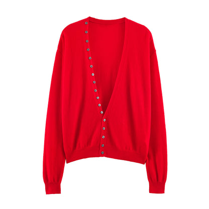 V-neck long sleeved sweater